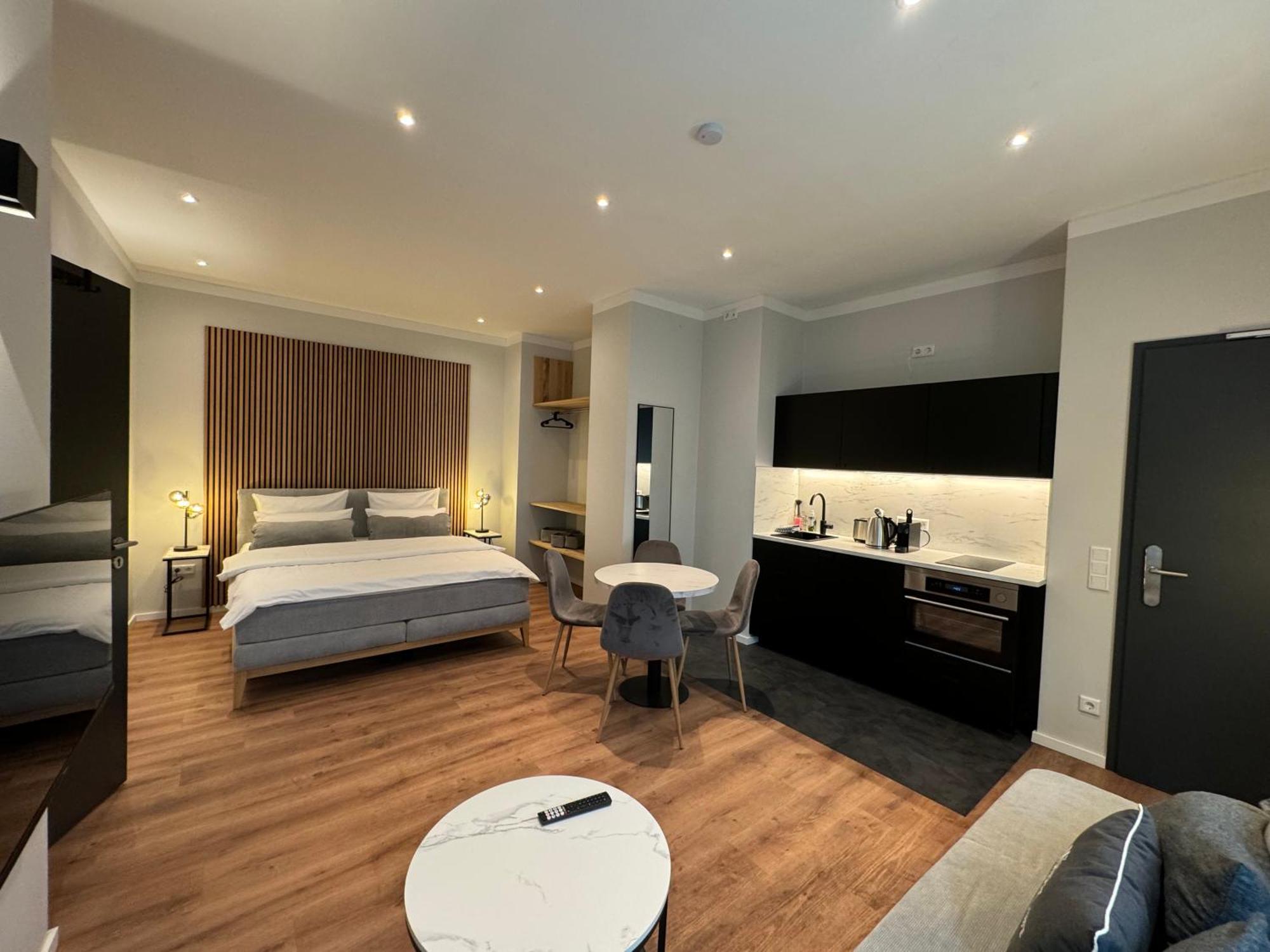 City-studio Im Innenhof Mit Boxspring-bett Und Community-raum * Munster (North Rhine-Westphalia)