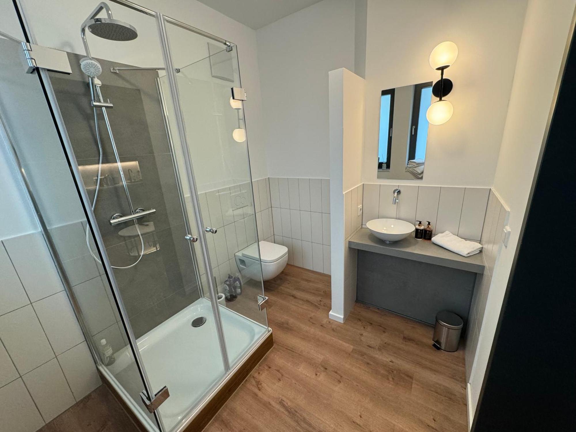 City-studio Im Innenhof Mit Boxspring-bett Und Community-raum Apartment