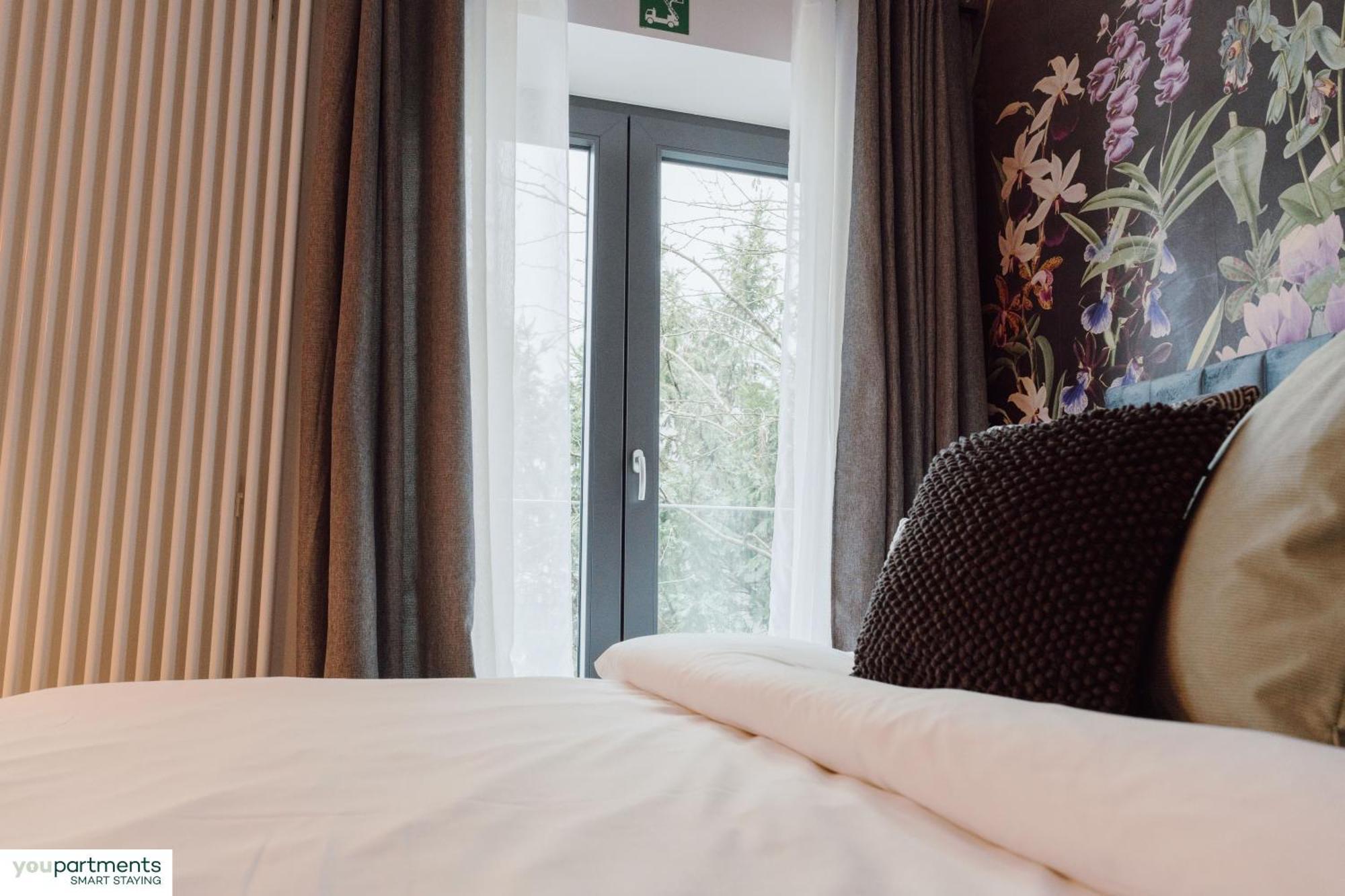 City-studio Im Innenhof Mit Boxspring-bett Und Community-raum